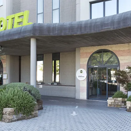 Bologna 3* كاستيل ماجّوري