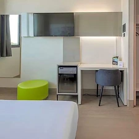 Bologna Отель 3*