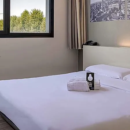 Отель Bologna 3*