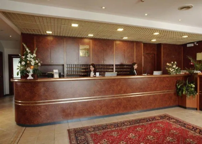 Bologna Hotell 3*